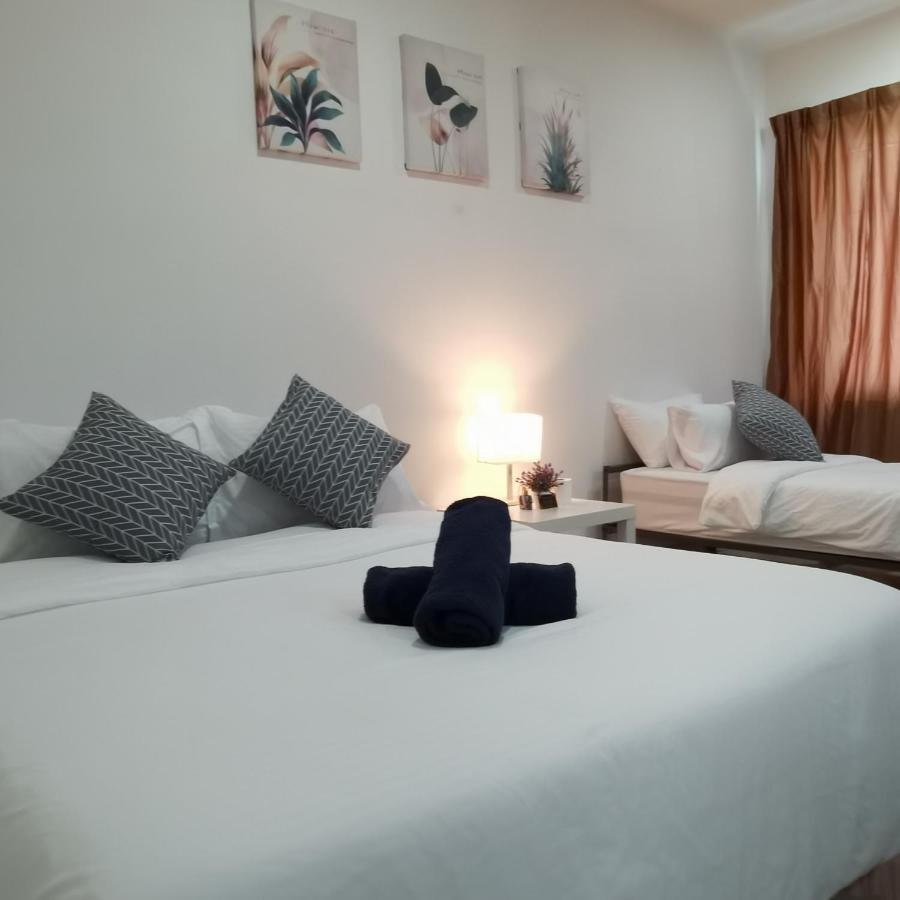 Alami Homestay Trefoil Kuala Selangor Exterior photo
