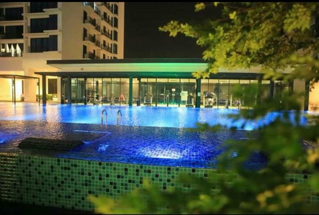 Alami Homestay Trefoil Kuala Selangor Exterior photo